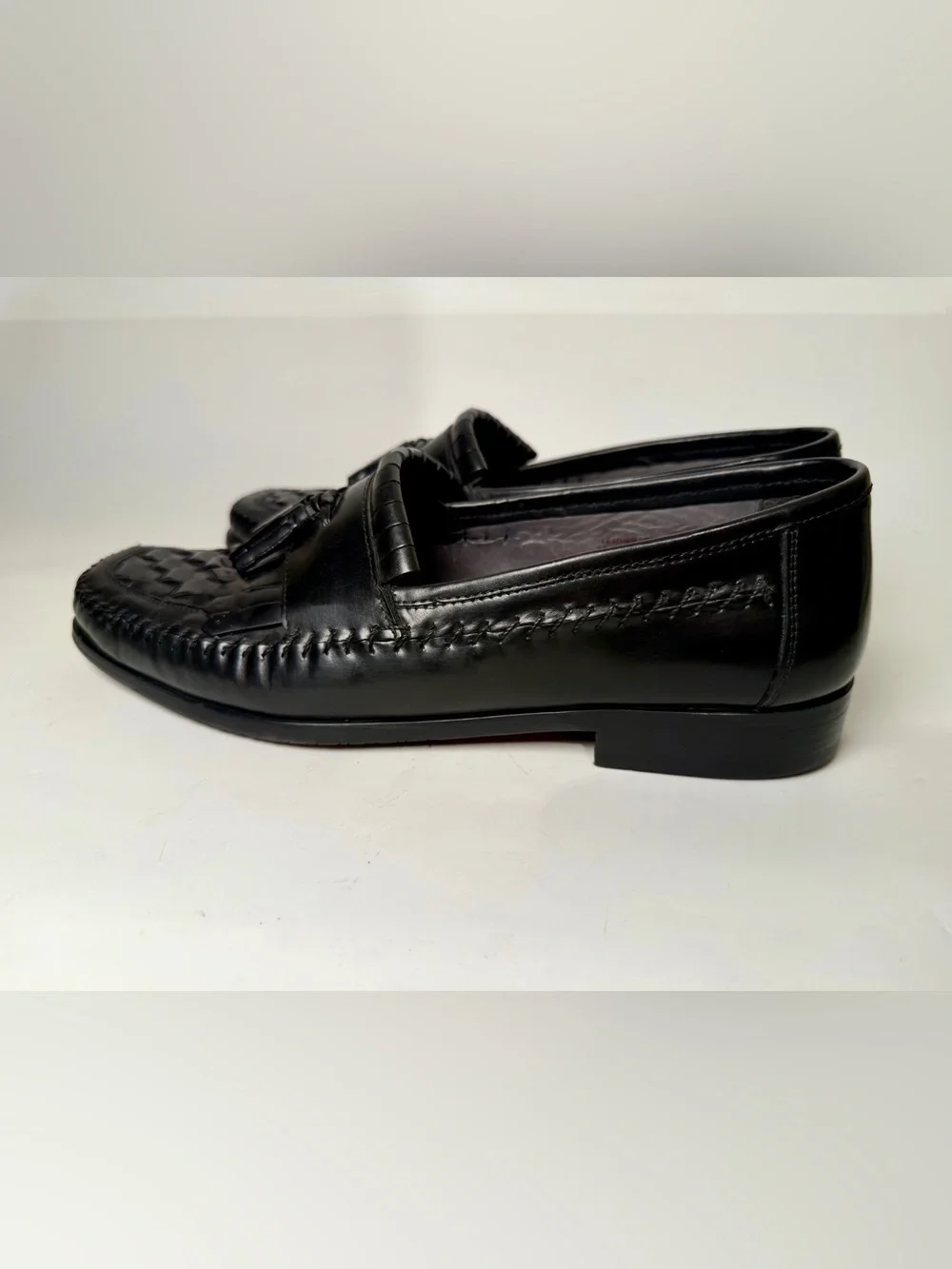 FLORSHEIM Black Leather Dress Shoes Woven Front Vamp Tassel Loafers Sz. 10.5 D